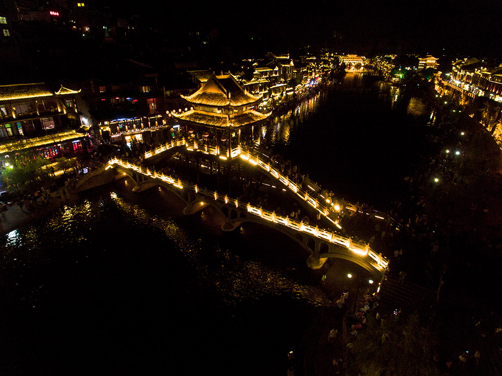 9.鳳凰風、雪、雨、霧橋 配圖4.jpg
